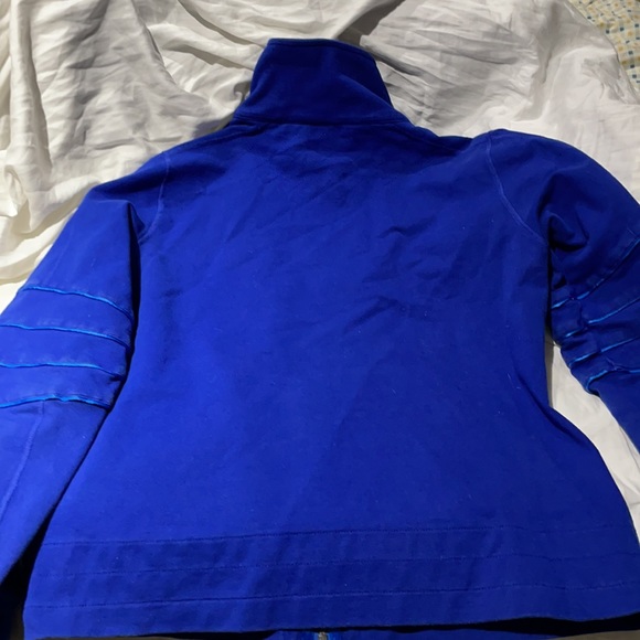 Lululemon 12 royal blue vintage front zip guc - Picture 10 of 11